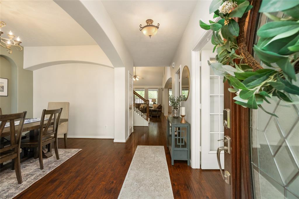 property-search 4 21247 Albany Park Lane