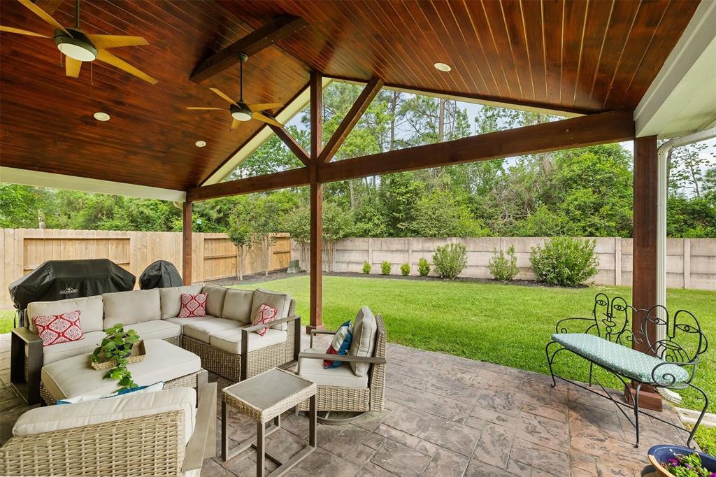 property-search 2 21247 Albany Park Lane
