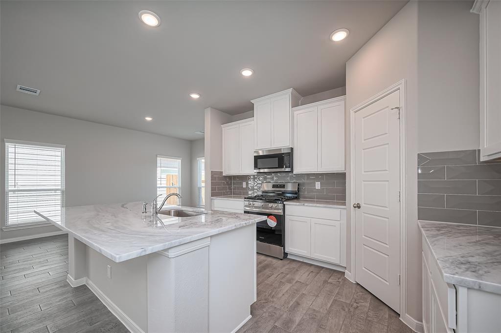 24711 Sonora Crescent Circle, Huffman, Texas image 8