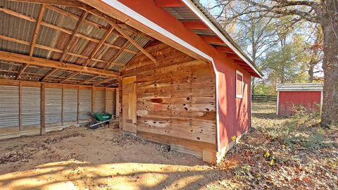 A home in Crockett