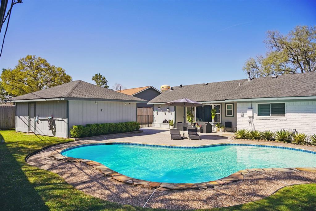 10430 Shell Rock Road Rd, La Porte, Texas image 3