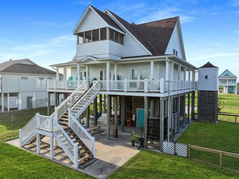 A home in Crystal Beach