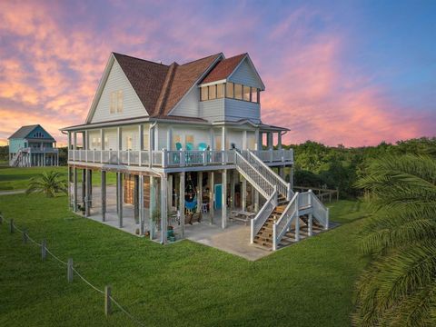 A home in Crystal Beach