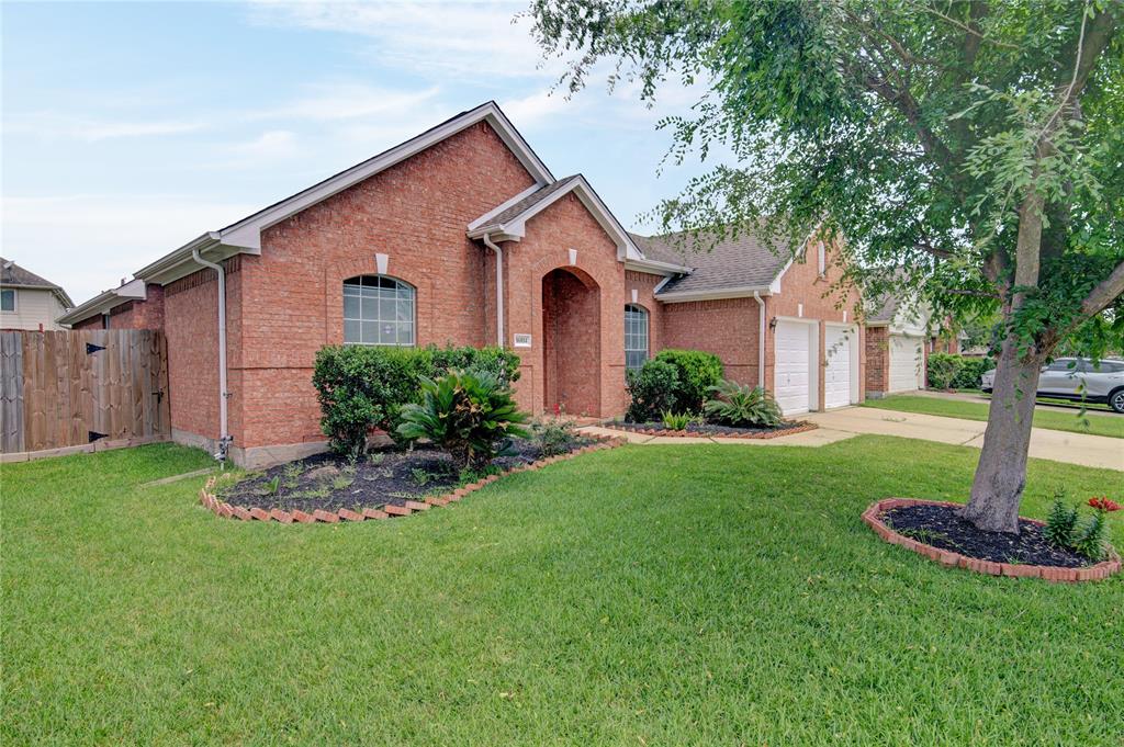 16814 Tower Ridge, Friendswood, Texas image 1