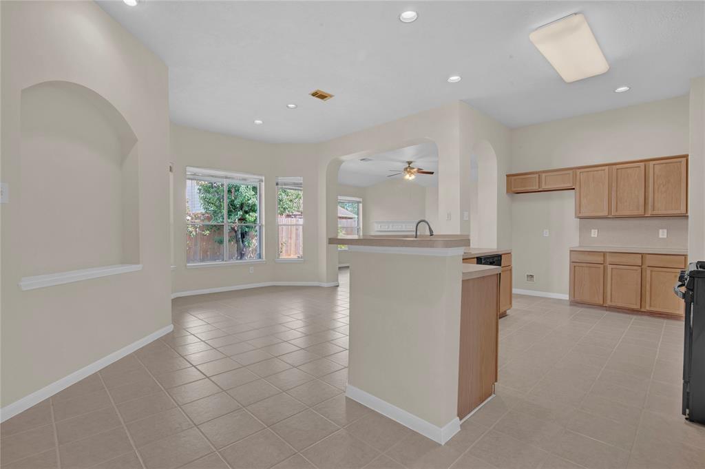 16814 Tower Ridge, Friendswood, Texas image 14