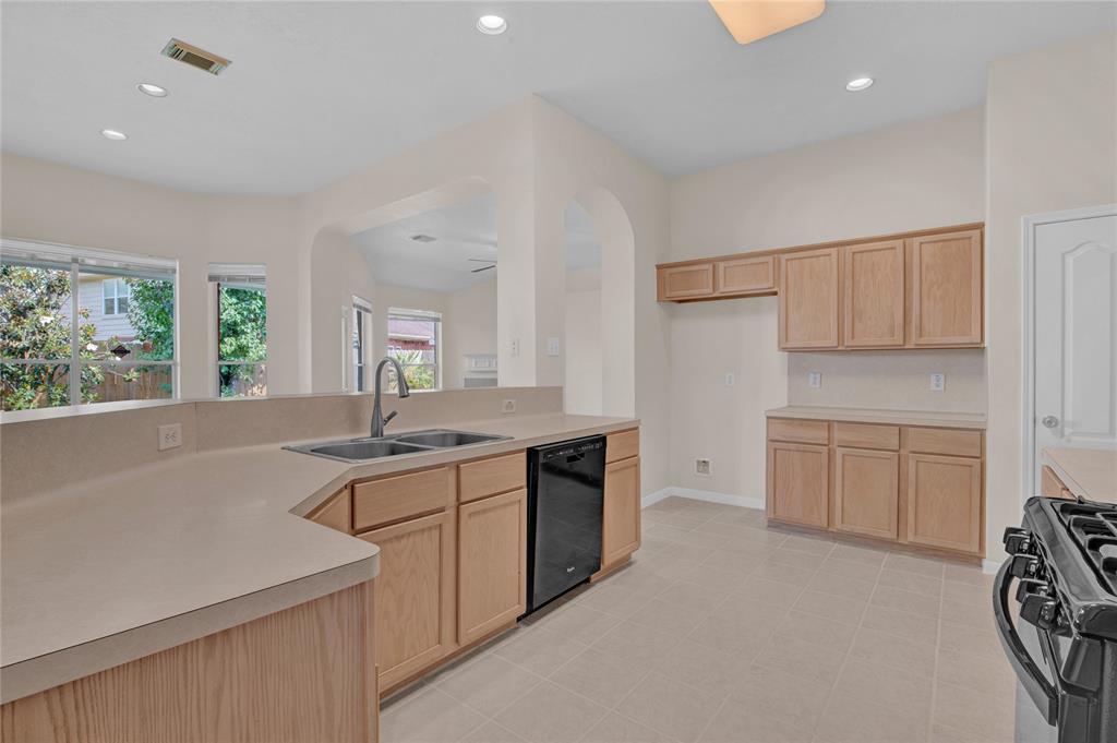 16814 Tower Ridge, Friendswood, Texas image 16