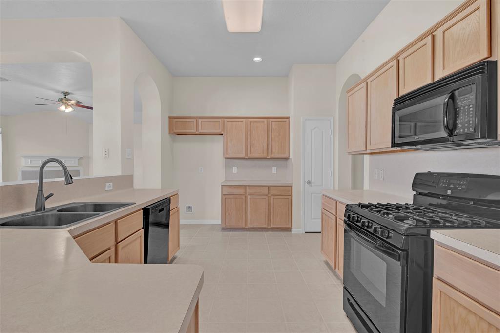 16814 Tower Ridge, Friendswood, Texas image 15