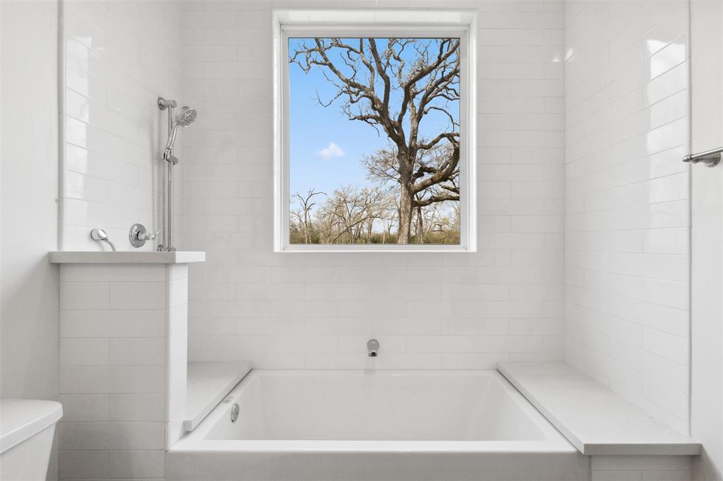 501 Wimberly Circle, Hempstead, Texas image 28