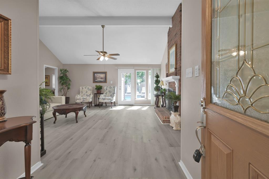 16 N Summer Star Court, The Woodlands, Texas image 8
