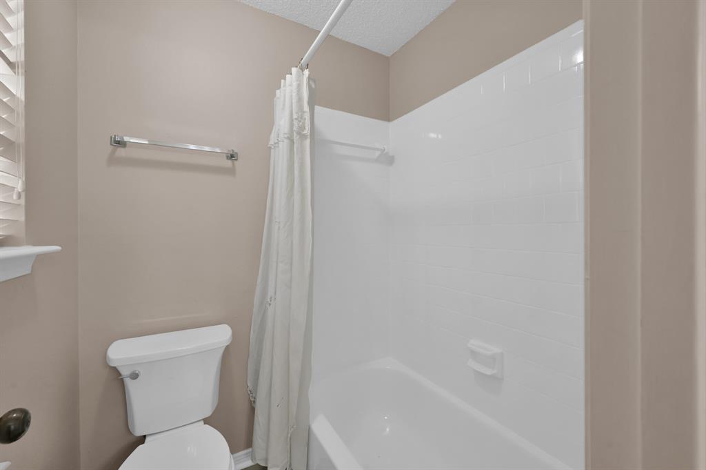 16 N Summer Star Court, The Woodlands, Texas image 32