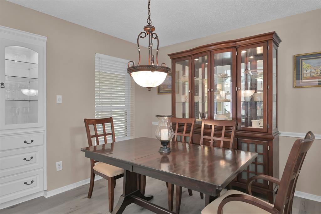 16 N Summer Star Court, The Woodlands, Texas image 12
