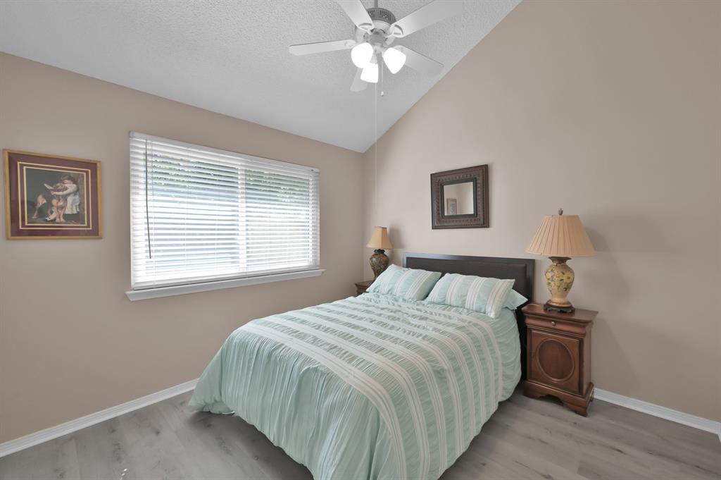 16 N Summer Star Court, The Woodlands, Texas image 29