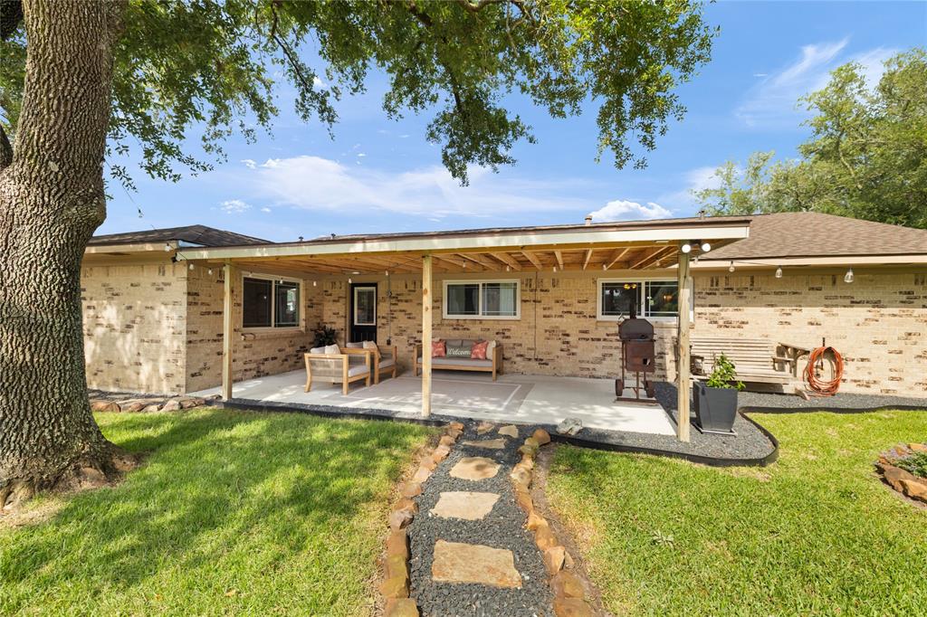 1209 Kansas Avenue, Anahuac, Texas image 21