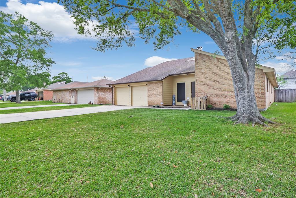 422 Vane Way, Crosby, Texas image 3