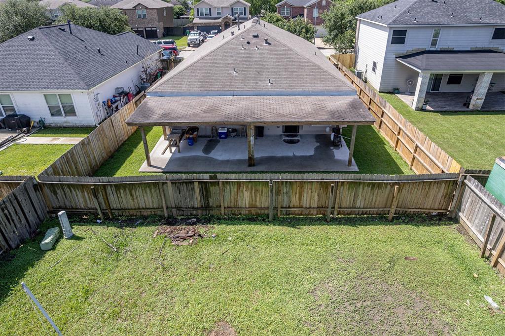 3803 Hunters Trail, Baytown, Texas image 30