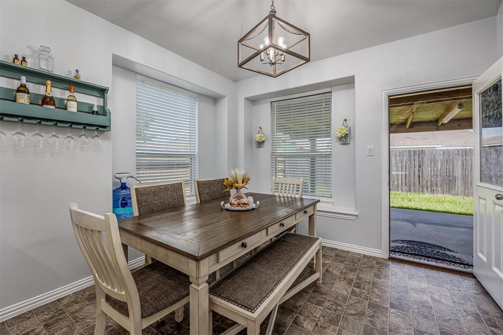 3803 Hunters Trail, Baytown, Texas image 16