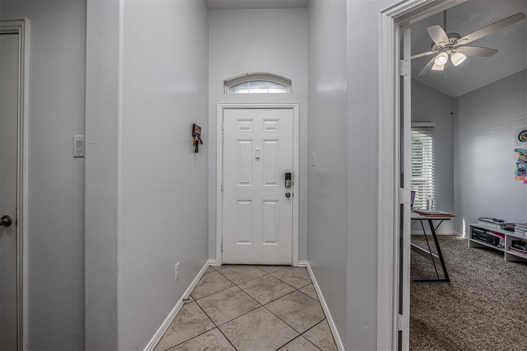 3803 Hunters Trail, Baytown, Texas image 9