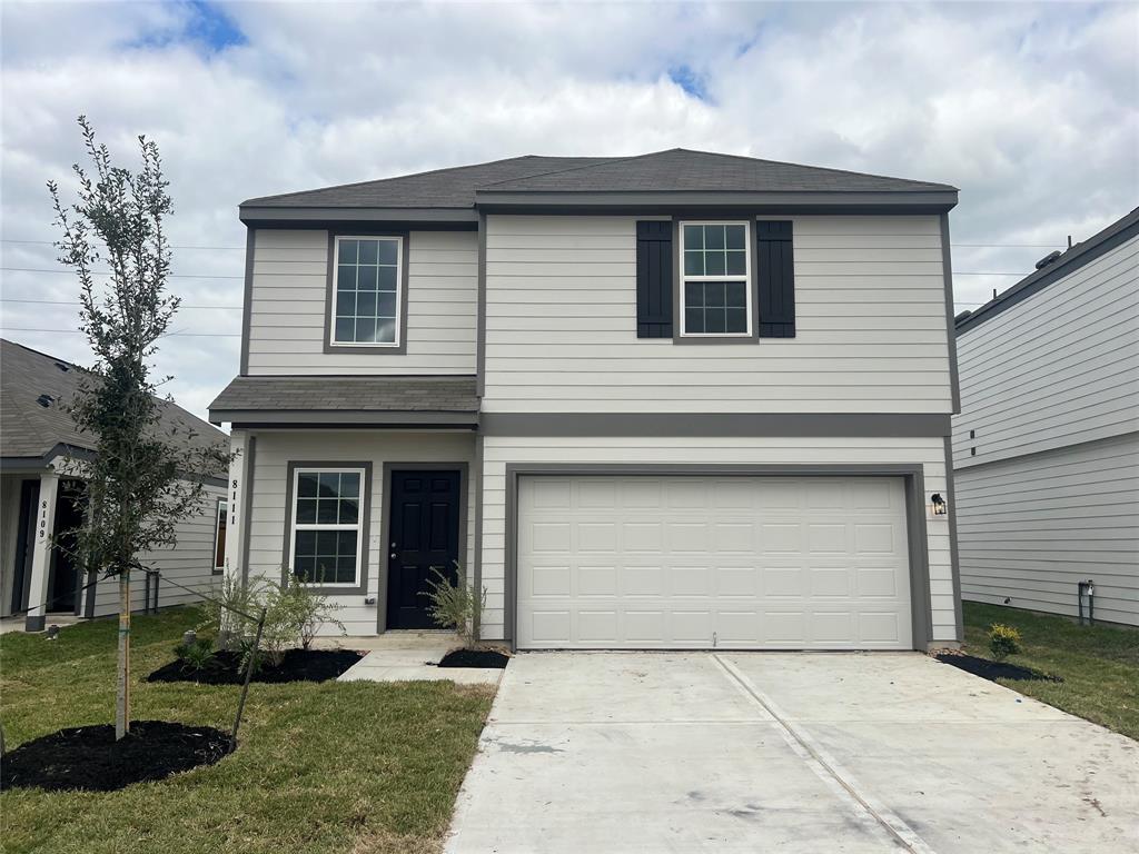8111 Alpine Bearberry Drive, Houston, Texas image 2