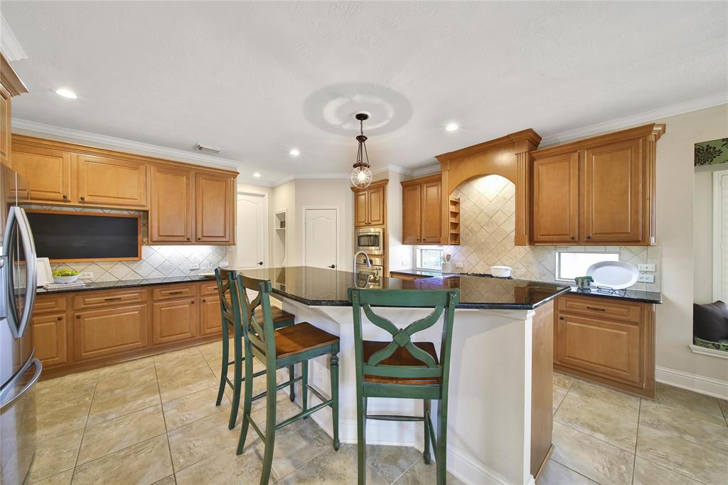 5714 Spring River Lane, Fulshear, Texas image 15