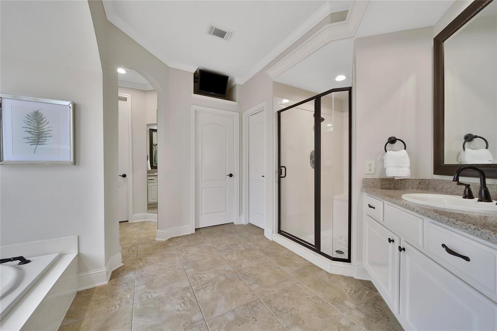 5714 Spring River Lane, Fulshear, Texas image 25
