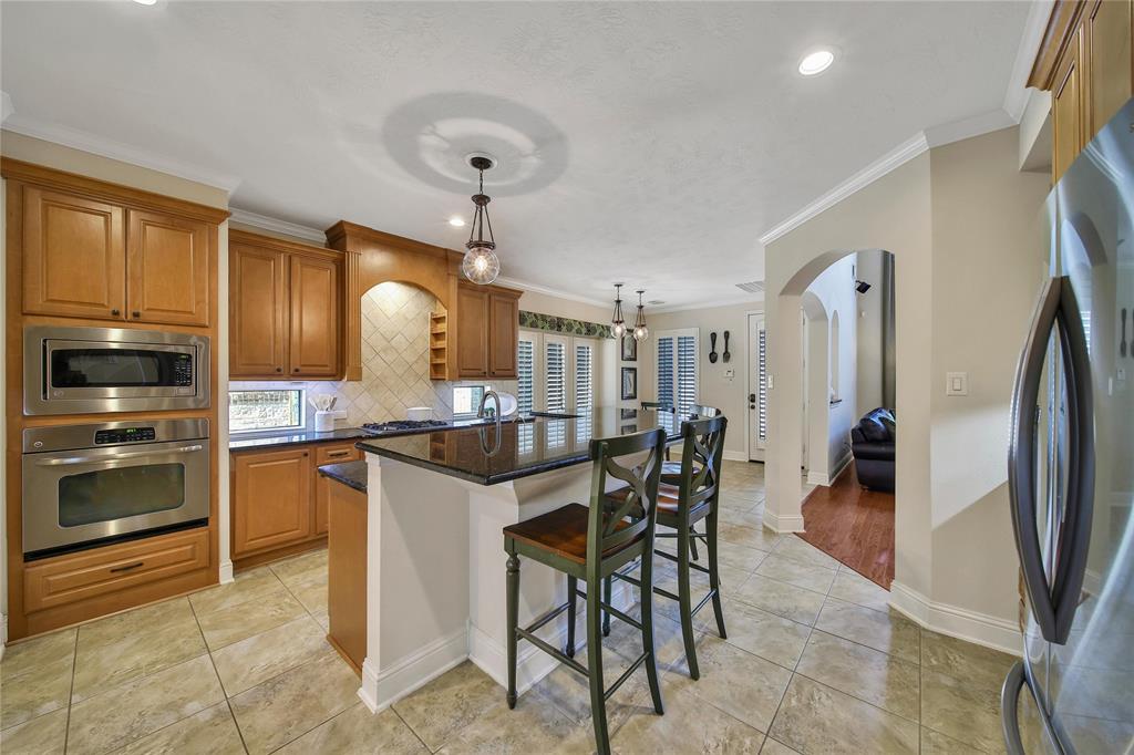 5714 Spring River Lane, Fulshear, Texas image 17