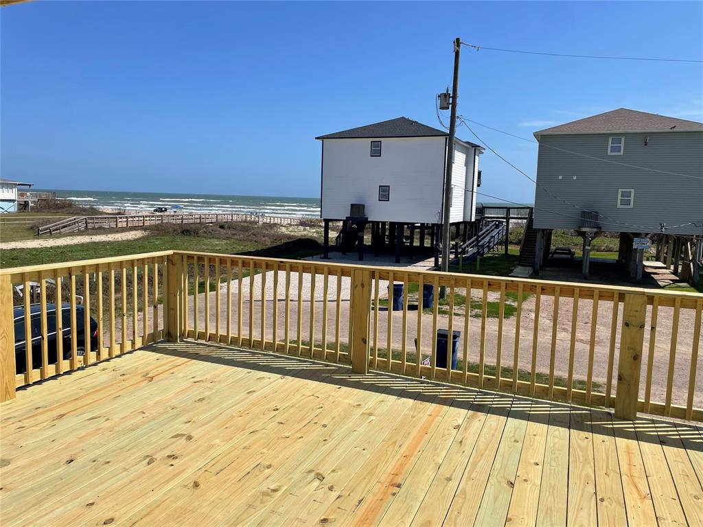 106 Coconut Road, Surfside Beach, Texas image 5