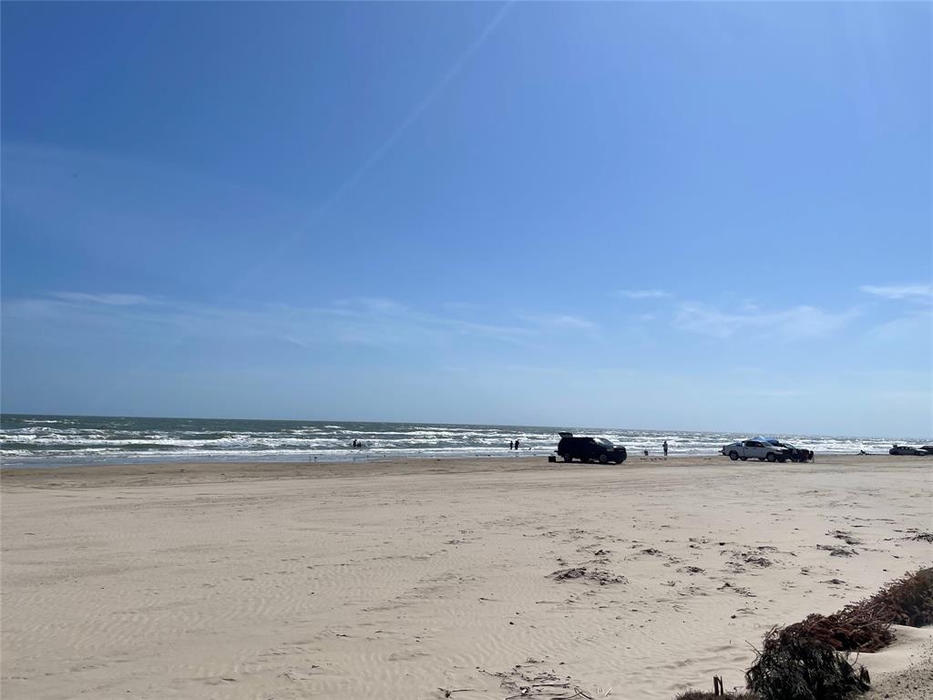106 Coconut Road, Surfside Beach, Texas image 6