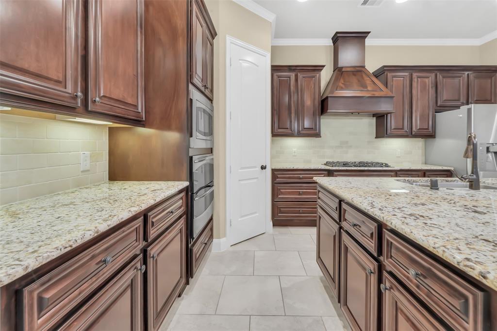 78 Lindenberry Circle, Spring, Texas image 9