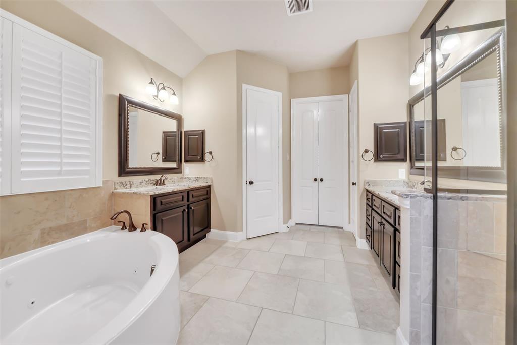 78 Lindenberry Circle, Spring, Texas image 17
