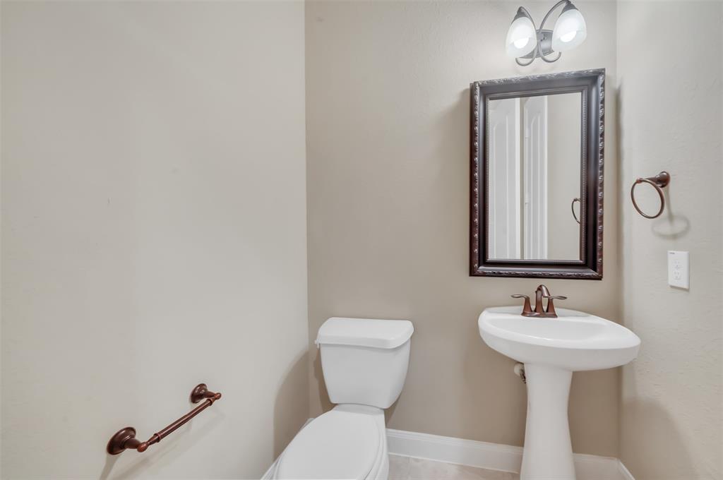78 Lindenberry Circle, Spring, Texas image 13