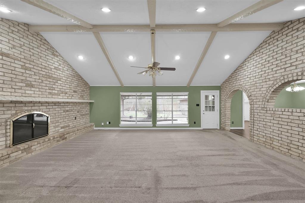 19426 Enchanted Stream Drive, Spring, Texas image 4