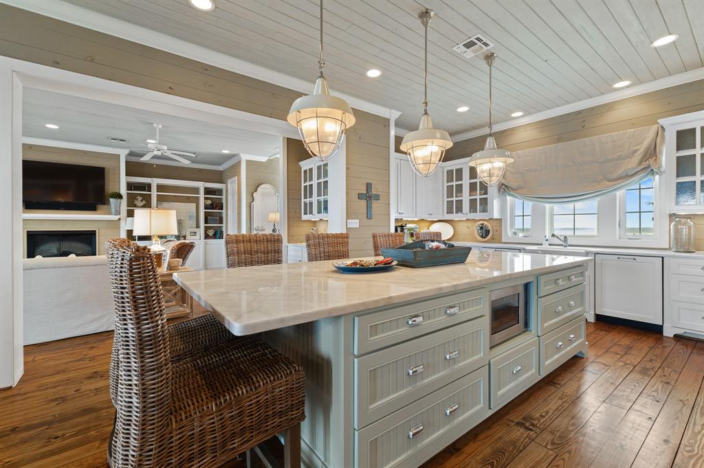 2910 11 Mile Road, Galveston, Texas image 13