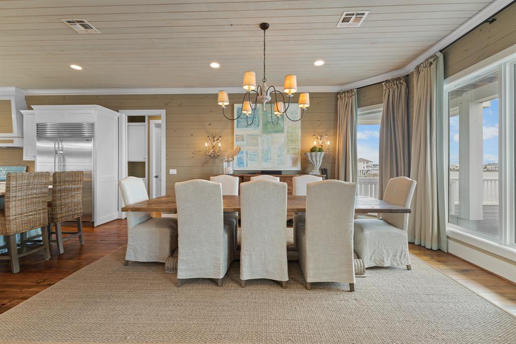 2910 11 Mile Road, Galveston, Texas image 10