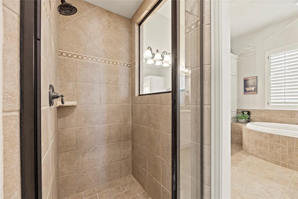 15019 Turquoise Mist Drive, Cypress, Texas image 16