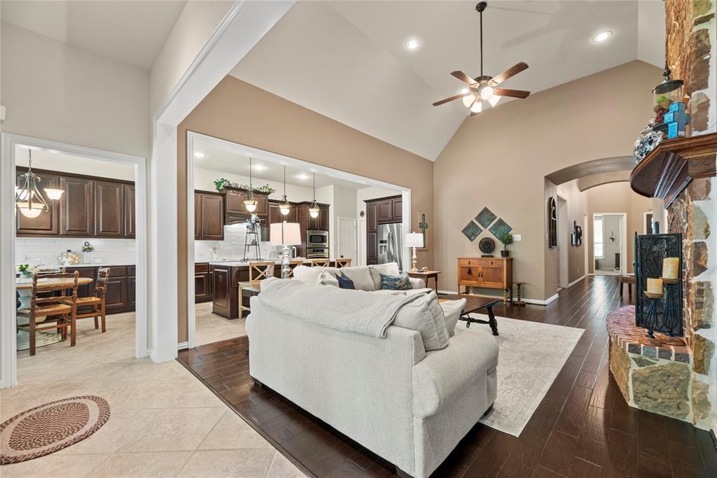 15019 Turquoise Mist Drive, Cypress, Texas image 7