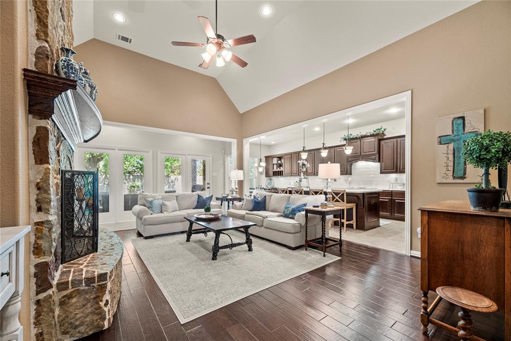 15019 Turquoise Mist Drive, Cypress, Texas image 5