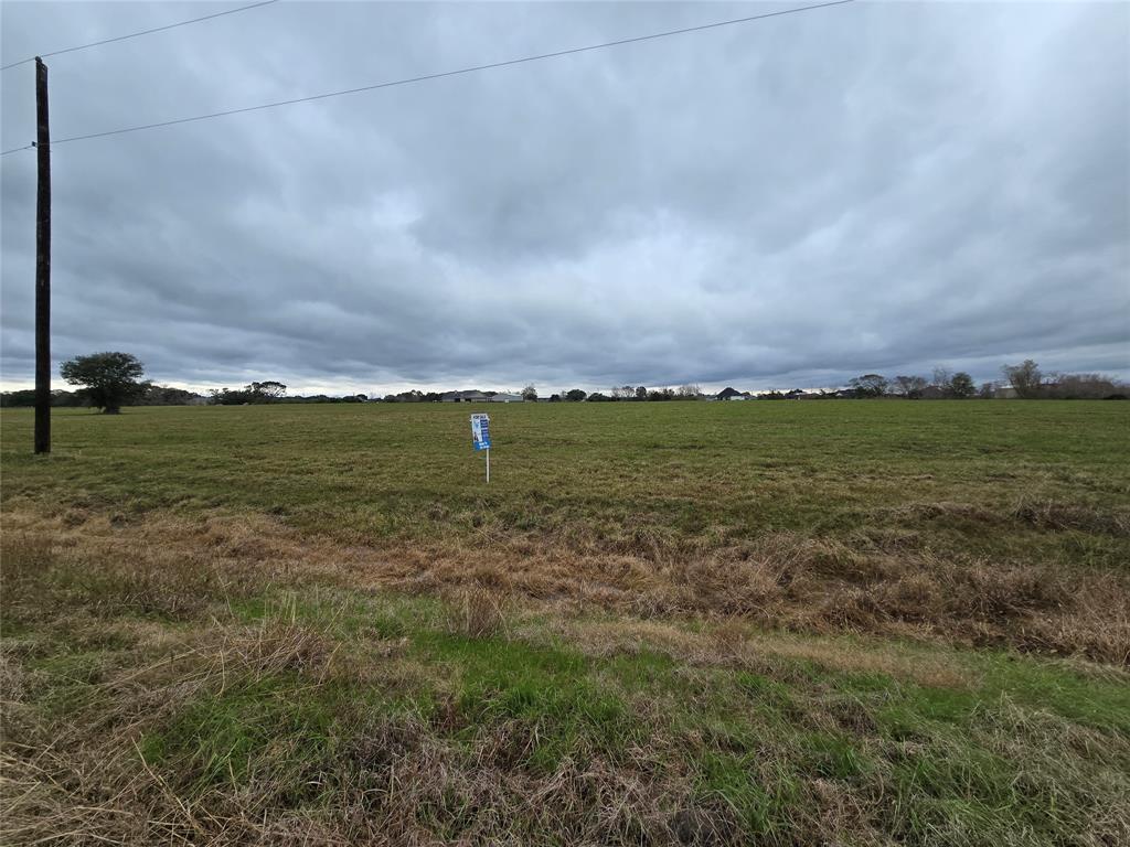 808 Chuckwagon Trail, Angleton, Texas image 6