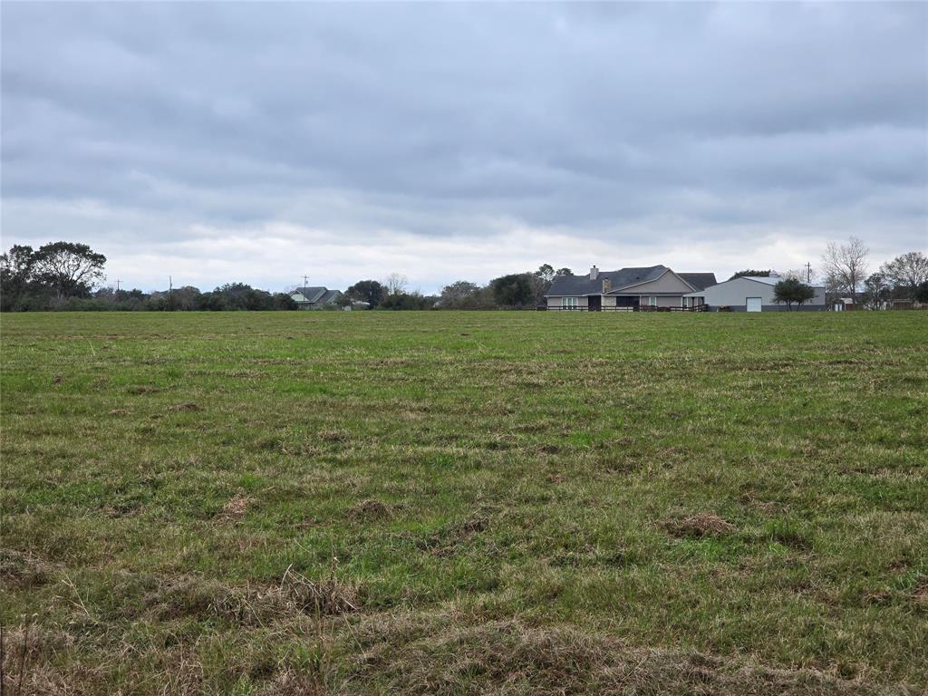 808 Chuckwagon Trail, Angleton, Texas image 3