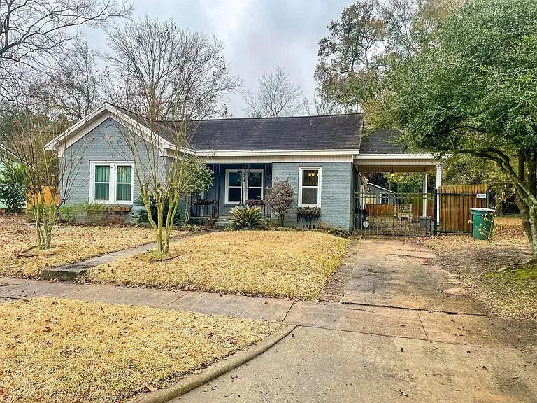 595 Hooks Avenue, Beaumont, Texas image 1