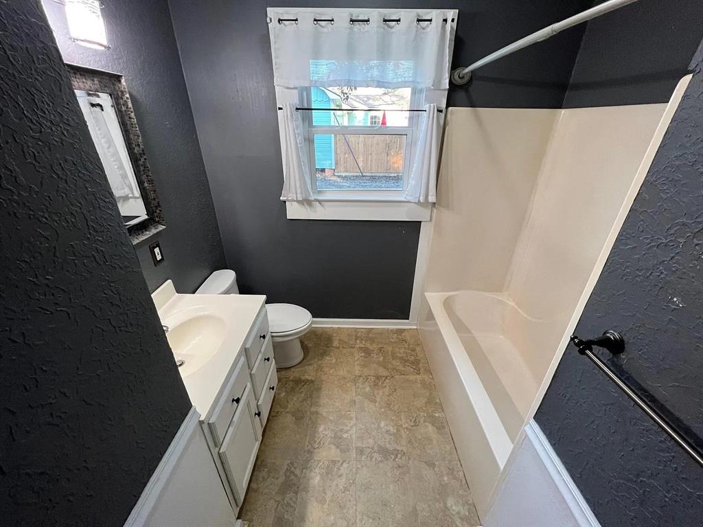 595 Hooks Avenue, Beaumont, Texas image 5