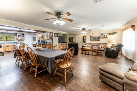 Single Family Residence in Huntsville TX 737 Hardy Bottom Road 6.jpg