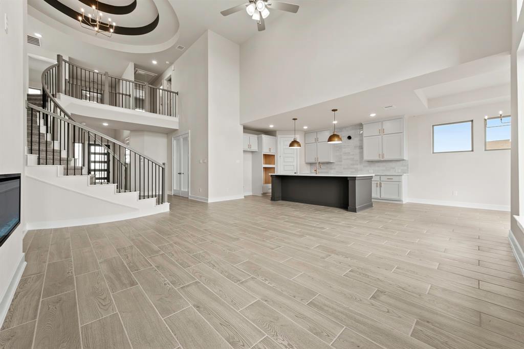 4927 Benton Woods Trail
