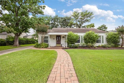 Photo of 3836 Gramercy Street, Houston, TX 77025 (MLS # 78513836) Photo of 3836 Gramercy Street, Houston, TX 77025 (MLS # 78513836)