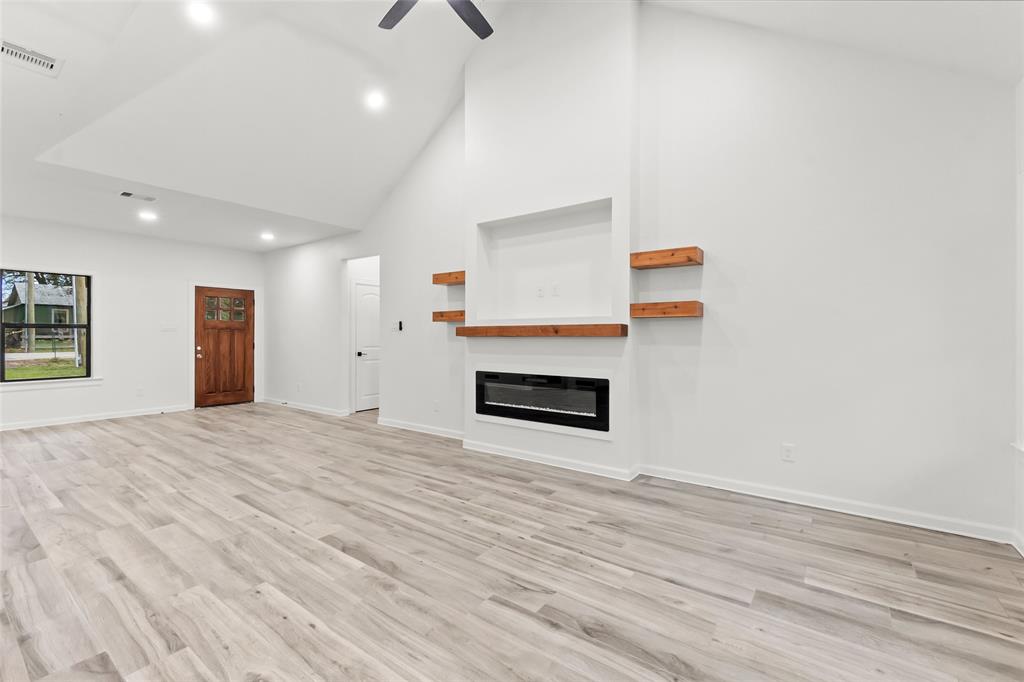 15475 Arrowhead Loop, Willis, Texas image 3