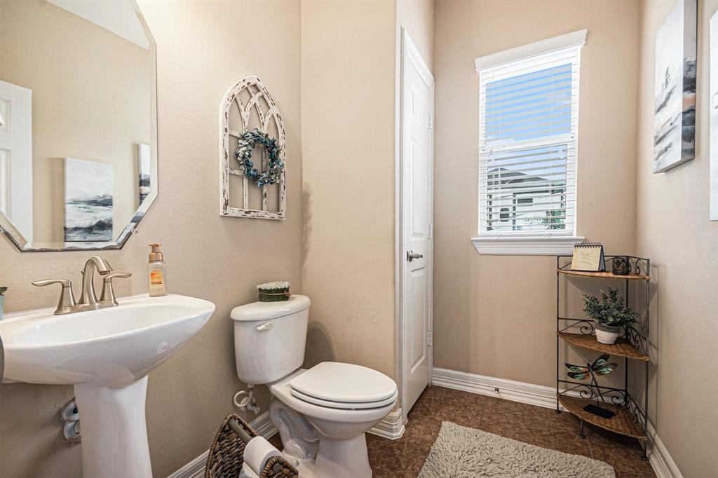 9011 Tumblewood Drive, Beach City, Texas image 26