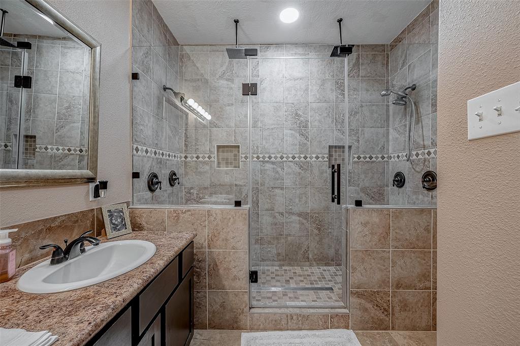 217 N 7th Street, La Porte, Texas image 36