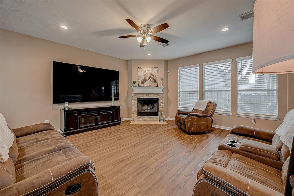 217 N 7th Street, La Porte, Texas image 11