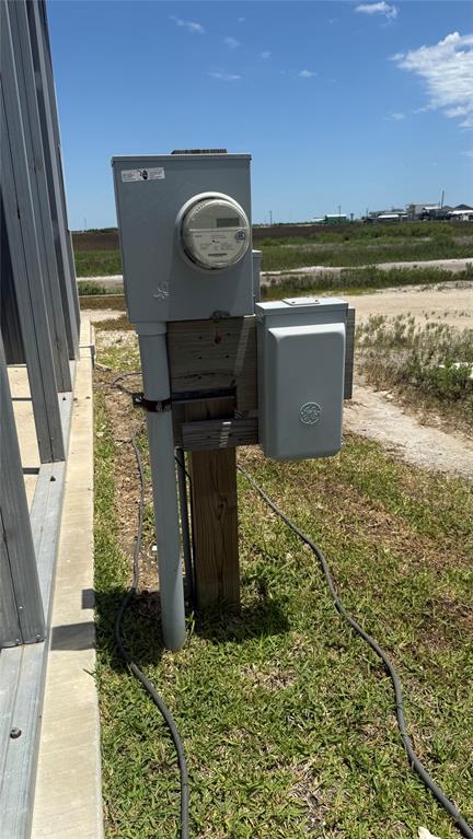 1326 N Tinkle Lane, Crystal Beach, Texas image 18