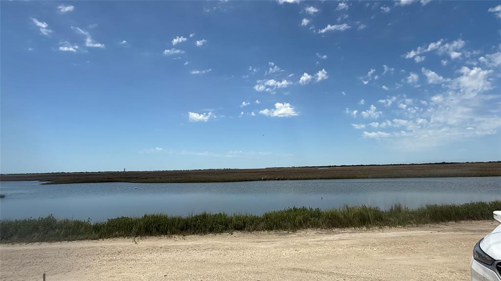 1326 N Tinkle Lane, Crystal Beach, Texas image 16