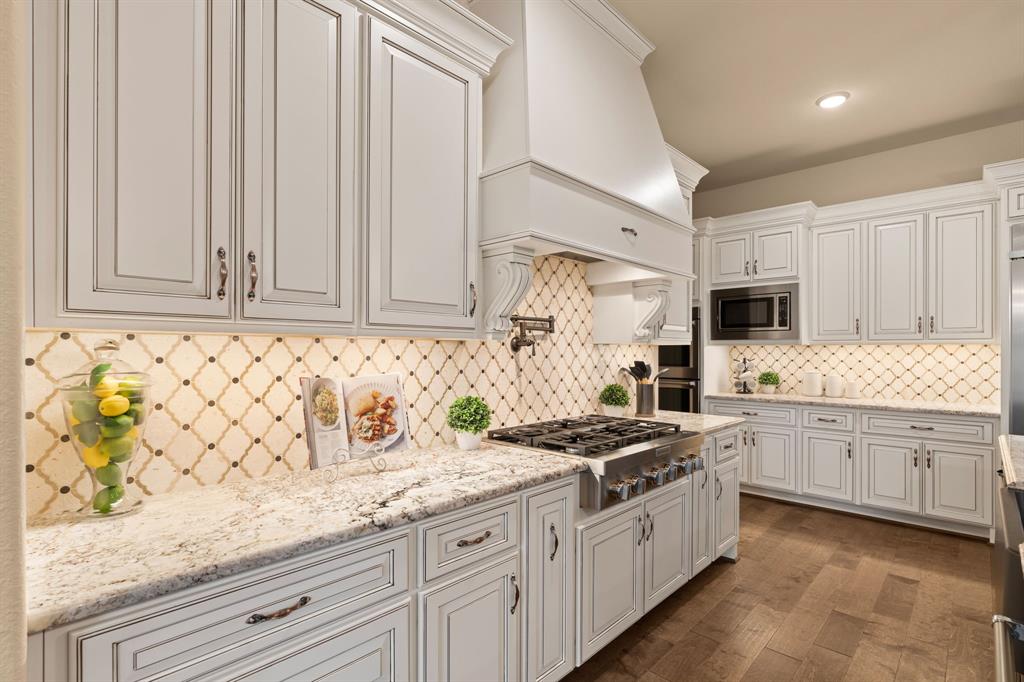 8503 Woods Hollow Trail, Fulshear, Texas image 18